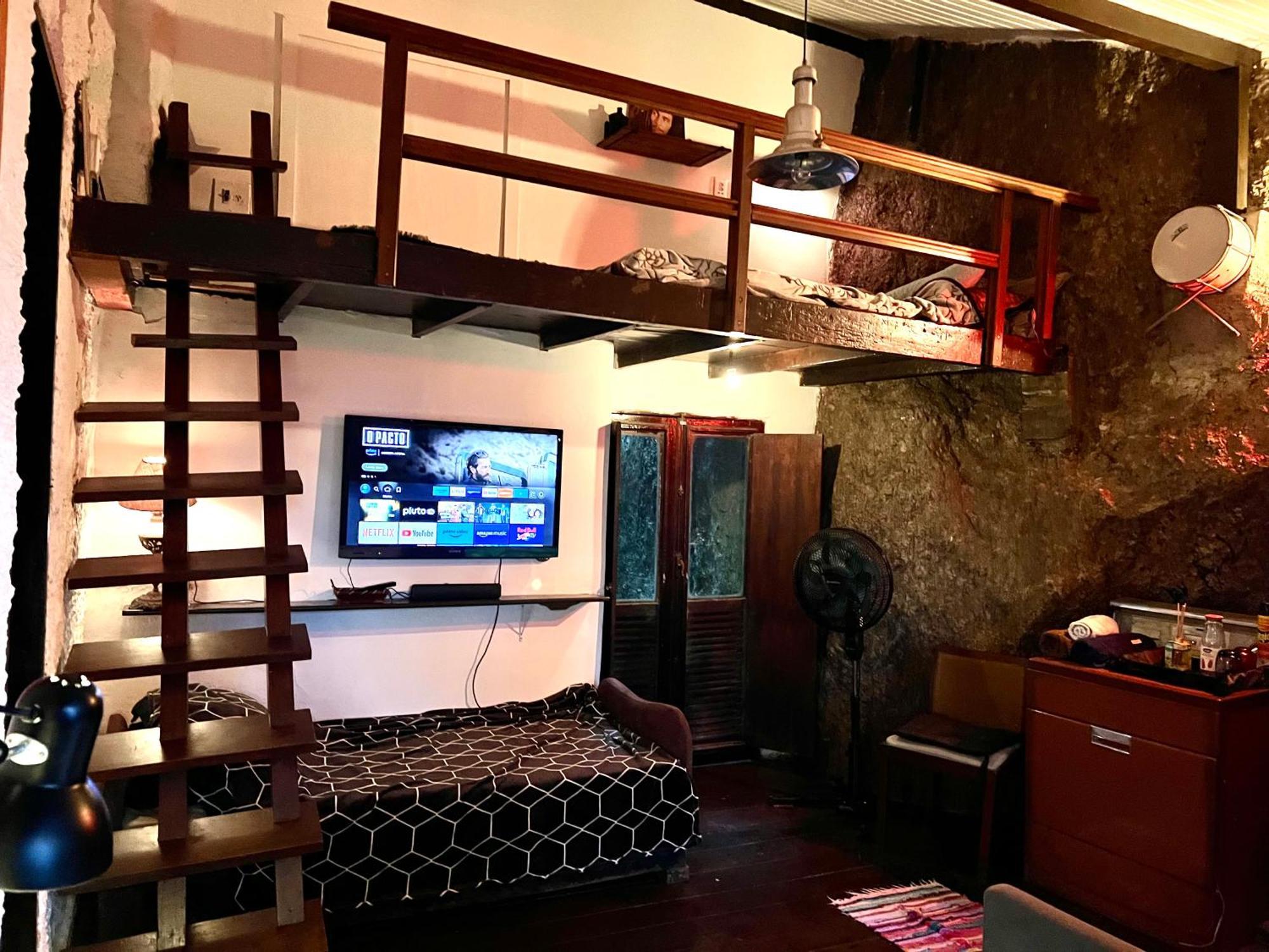Сasa de vacaciones Amazing Forest House In The City! Private Guest - Double