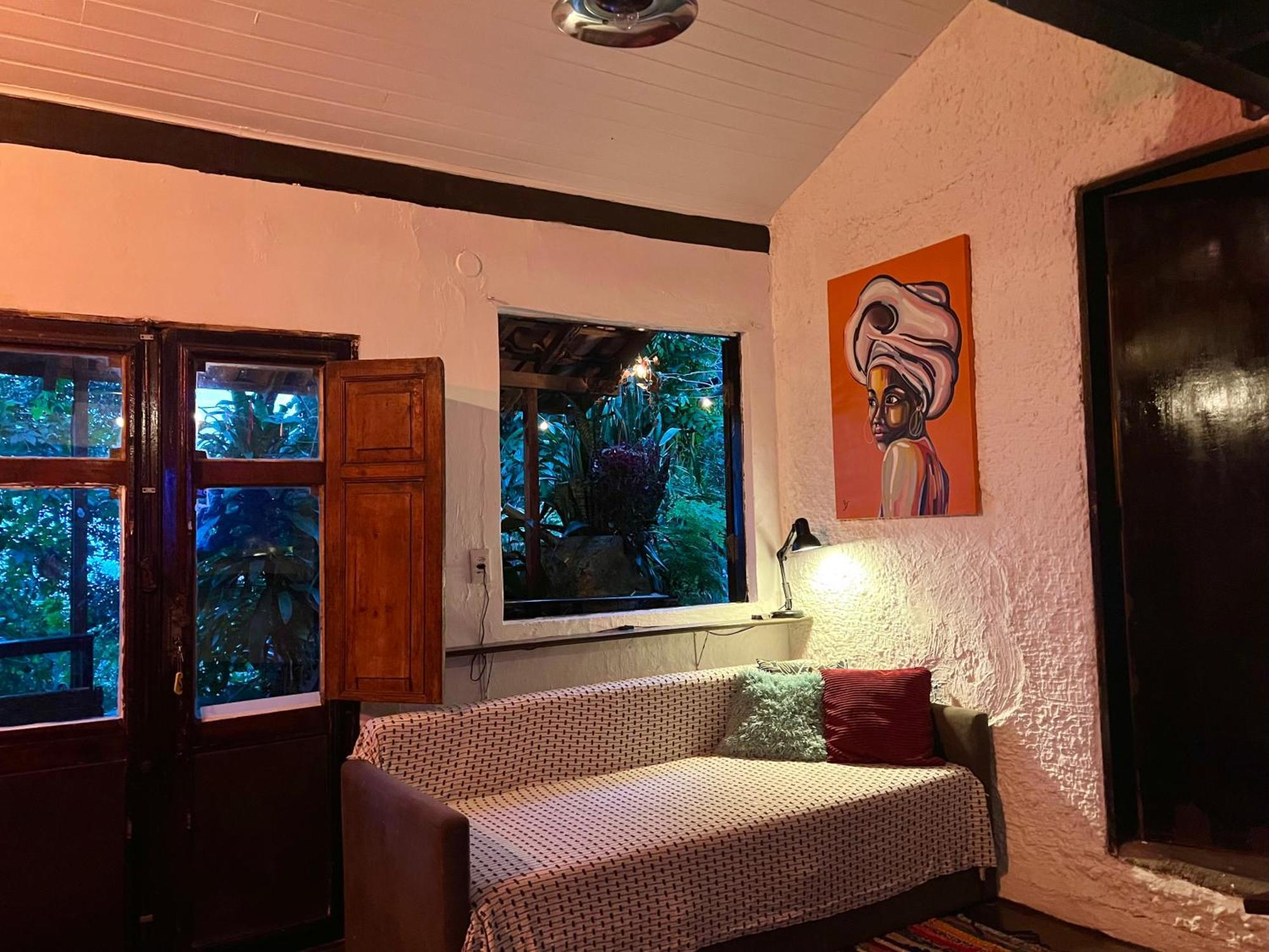 Сasa de vacaciones Amazing Forest House In The City! Private Guest - Double *